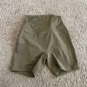 Set active 6in biker shorts